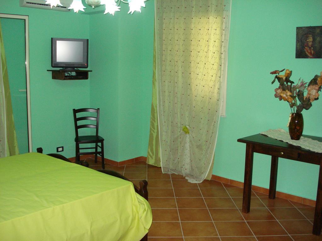 B&B Ulivo เทรเบีย ภายนอก รูปภาพ