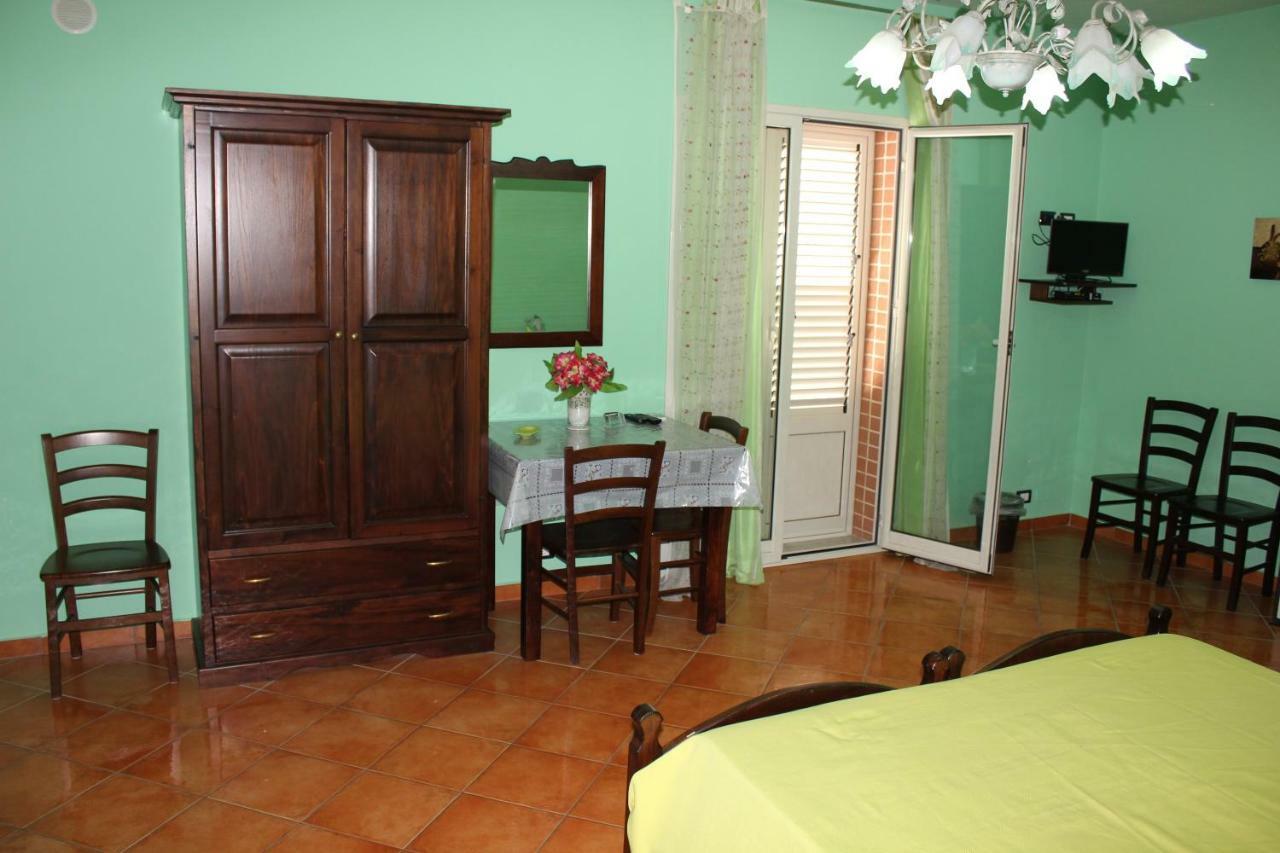 B&B Ulivo เทรเบีย ภายนอก รูปภาพ