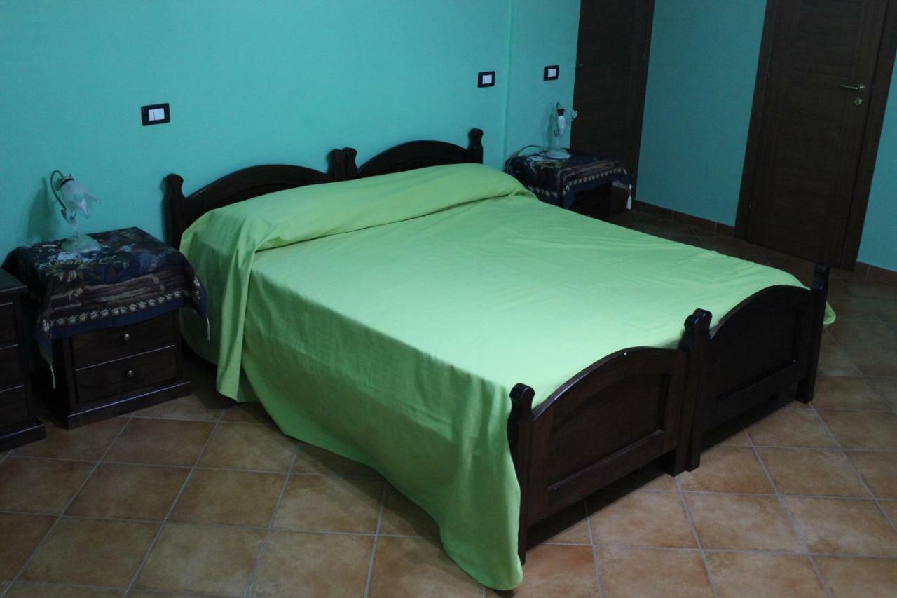 B&B Ulivo เทรเบีย ภายนอก รูปภาพ